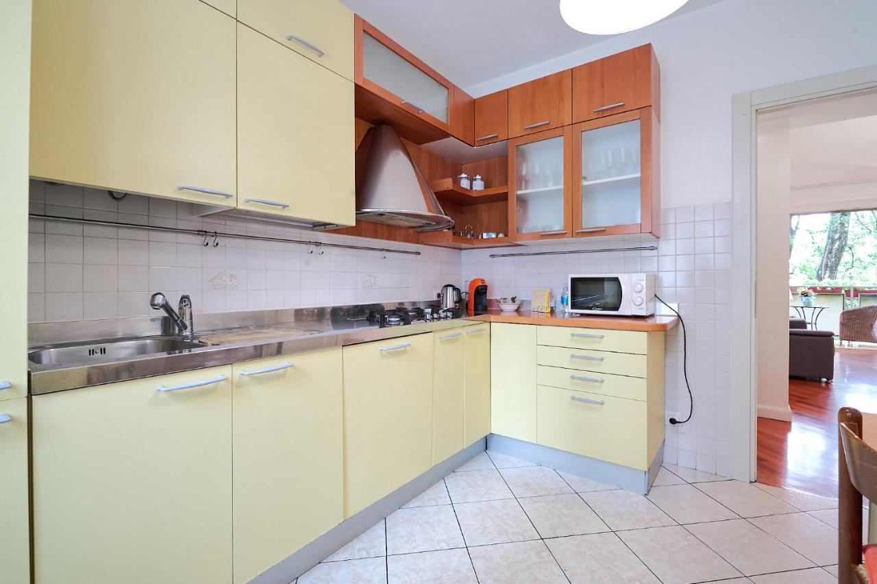 Mico Garden View Citylife Executive Apartment Мілан Екстер'єр фото